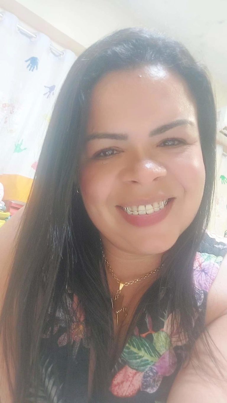 O livro infantil “Eu TEAmo” oferece uma abordagem afetuosa e educativa sobre o Transtorno do Espectro Autista.