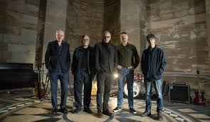 Sob a Lona da Memória: Teenage Fanclub Reencontra o Brasil em Noite de Indie e Afeto
