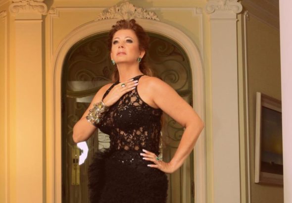 Kristhel Byancco leva a Brasília a experiência “Joias do Poder”, unindo arte, design, literatura e protagonismo feminino