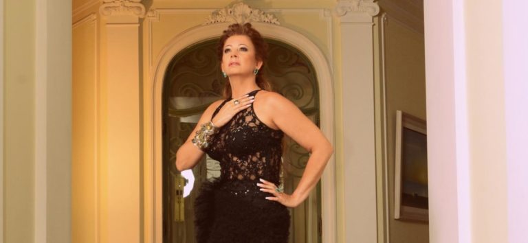 Kristhel Byancco leva a Brasília a experiência “Joias do Poder”, unindo arte, design, literatura e protagonismo feminino